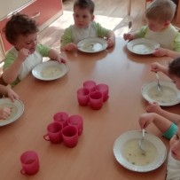 fotky duben - v jesličkách