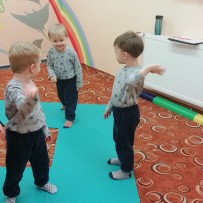 3 odd. - jóga Březen.