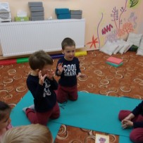 3 odd. - Jóga duben