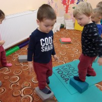 3 odd. - Jóga duben