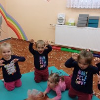 3 odd. - Jóga duben