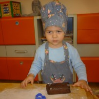 2. oddělení  - pečení vánočního cukroví