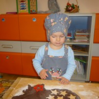 2. oddělení  - pečení vánočního cukroví