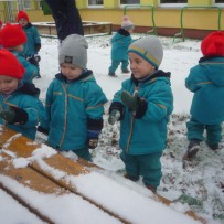 2. oddělení - dovádění ve sněhu