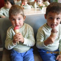 3. odd. - Rozlučka v cukrárně