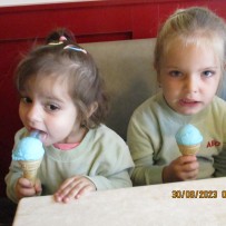 3. odd. - Rozlučka v cukrárně