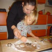 2. oddělení  -pečeme perníčky na karneval