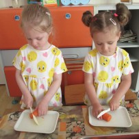 2. odd. Nejdříve práce a potom odměna.