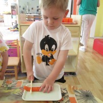 2. odd. Nejdříve práce a potom odměna.