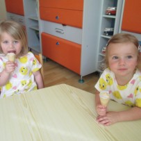 2. odd. Nejdříve práce a potom odměna.