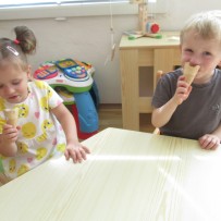 2. odd. Nejdříve práce a potom odměna.