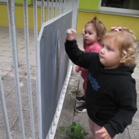 2. odd. Cvičíme, tančíme, malujeme, kreslíme