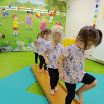 2 odd. - jóga  21.1. 2025