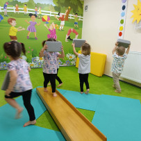 2 odd. - jóga  21.1. 2025