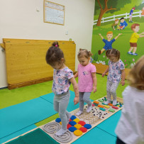 2 odd. - jóga 4.2.2025