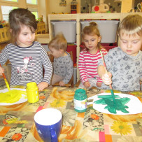 2.oddělení - Vytváříme novou výzdobu