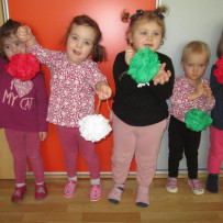 2.oddělení - Vytváříme novou výzdobu