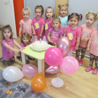 2. oddělení Stefanie má narozeniny