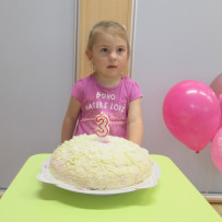 2. oddělení Stefanie má narozeniny