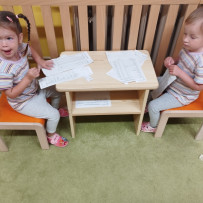 3. oddělení - pracovní výchova - trhání papíru