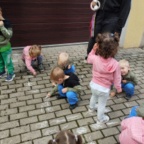 3. oddělení - kreslení křídou