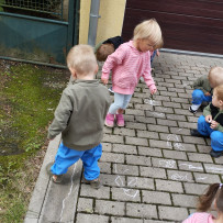 3. oddělení - kreslení křídou