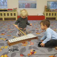 2. odd. Hrajeme,zpíváme,tančíme.