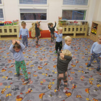 2. odd. Hrajeme,zpíváme,tančíme.