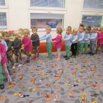 2. odd. Hrajeme,zpíváme,tančíme.