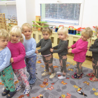 2. odd. Hrajeme,zpíváme,tančíme.