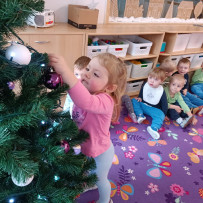 3. oddělení - zdobení vánočního stromečku