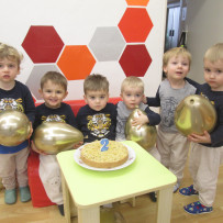 2. oddělení  Slavíme 2. narozeniny