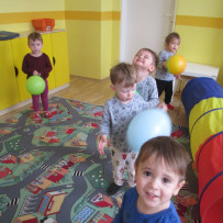 2. odd. Venku zima a náledí , v jesličkách teplo a pohoda