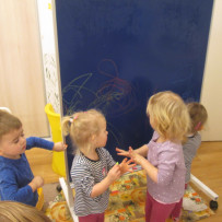 2. odd. Venku zima a náledí , v jesličkách teplo a pohoda