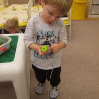 2. odd. Venku zima a náledí , v jesličkách teplo a pohoda