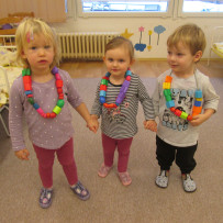 2. odd. Venku zima a náledí , v jesličkách teplo a pohoda