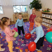 3. odd.  Elenky narozeniny